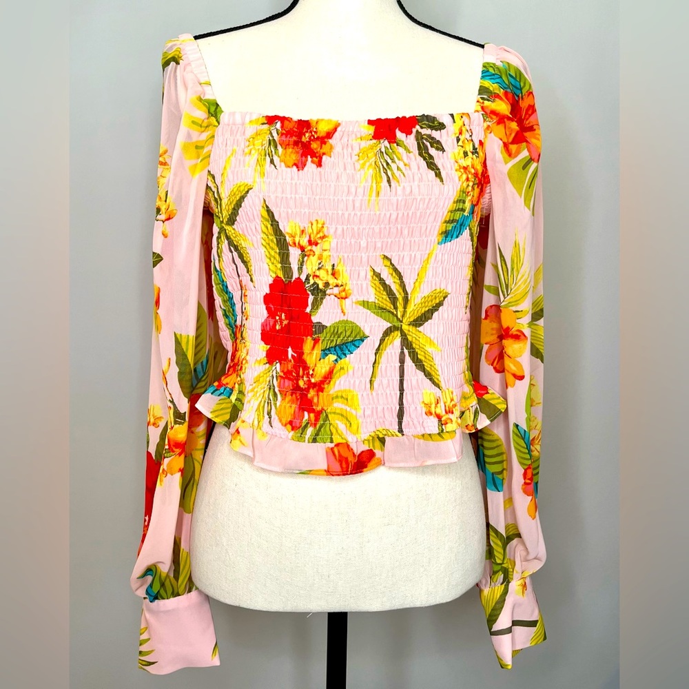 BAR III TROPICAL PRINT SMOCKED TOP SIZE L NWOT
